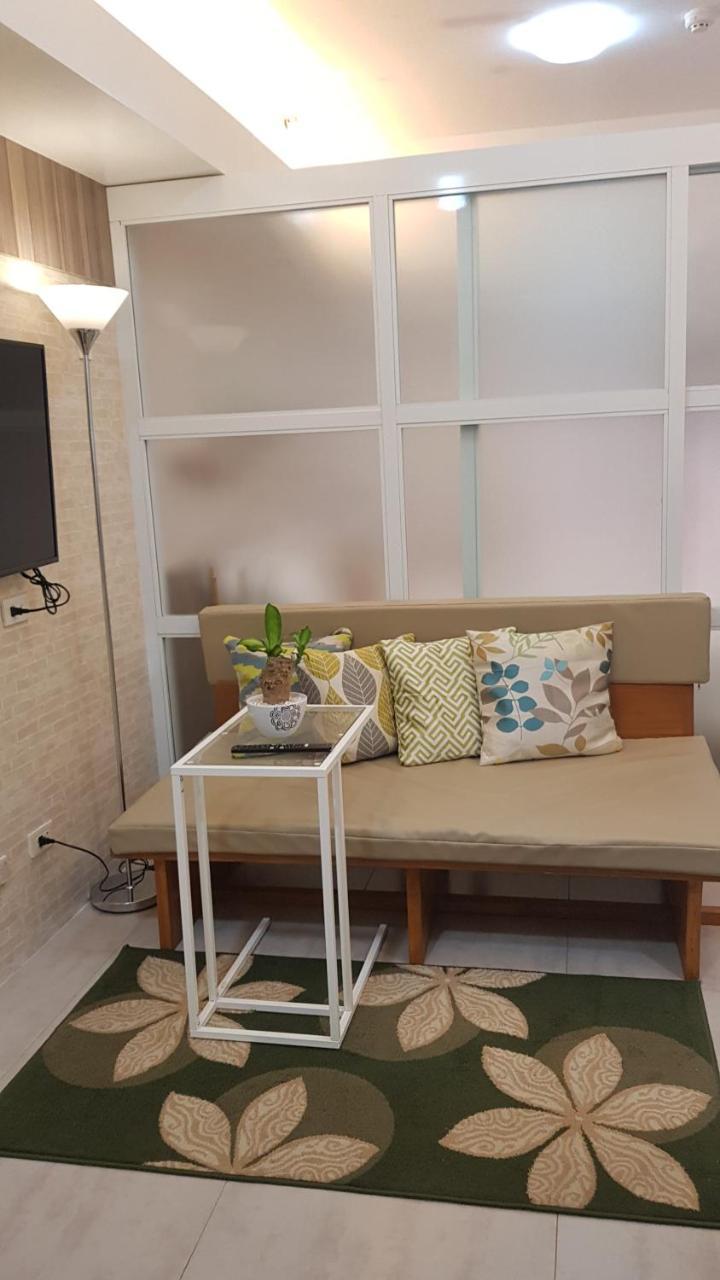 Cozy And Home Vacation Pad タガイタイ エクステリア 写真