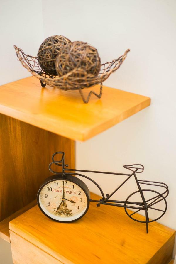Cozy And Home Vacation Pad タガイタイ エクステリア 写真