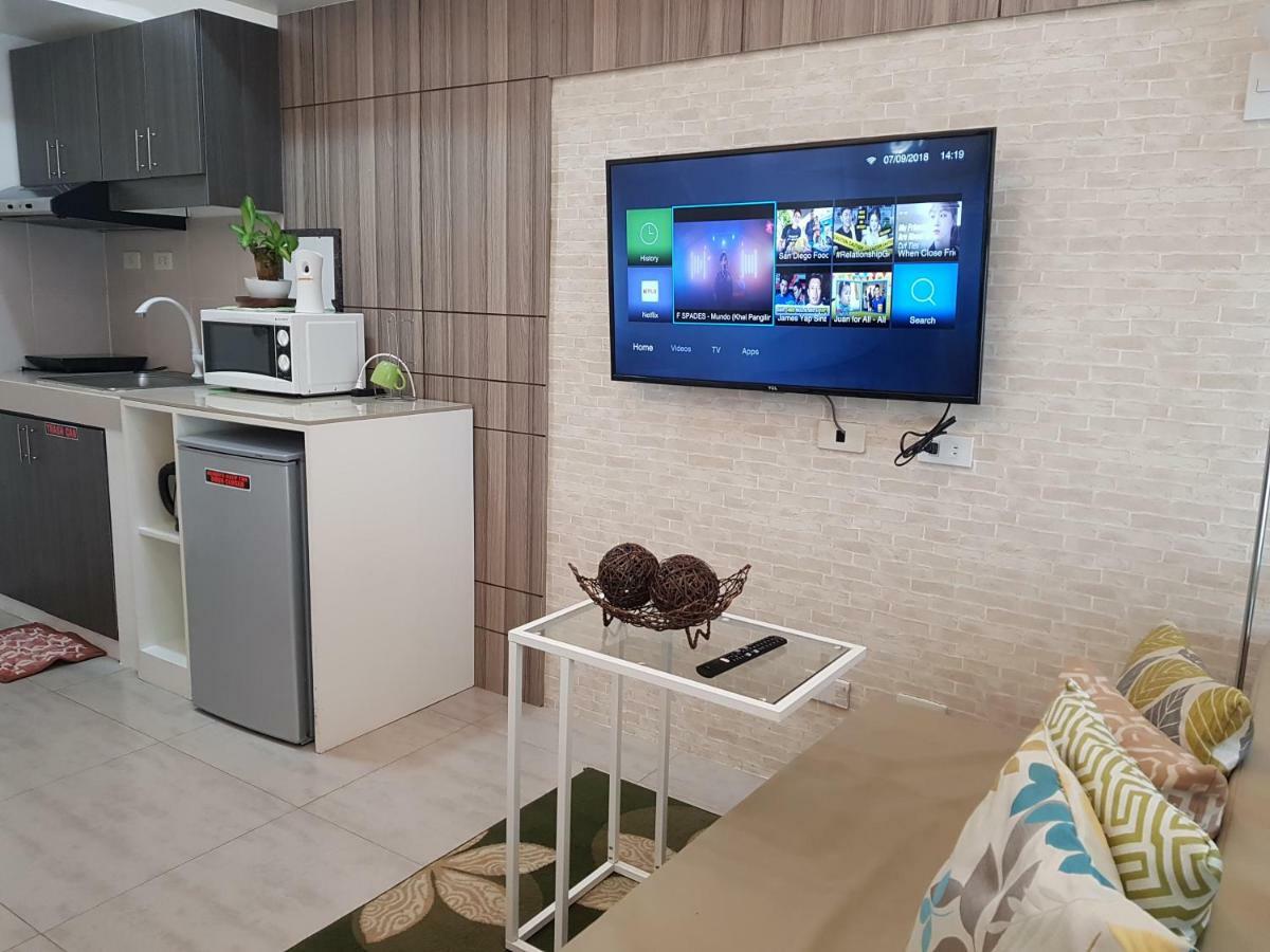 Cozy And Home Vacation Pad タガイタイ エクステリア 写真