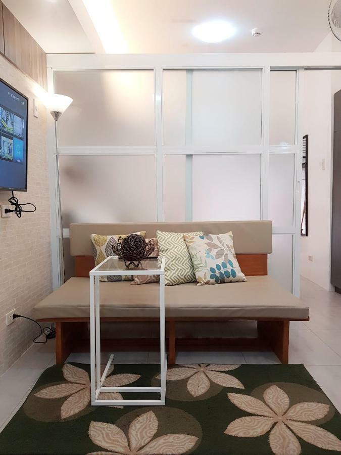 Cozy And Home Vacation Pad タガイタイ エクステリア 写真