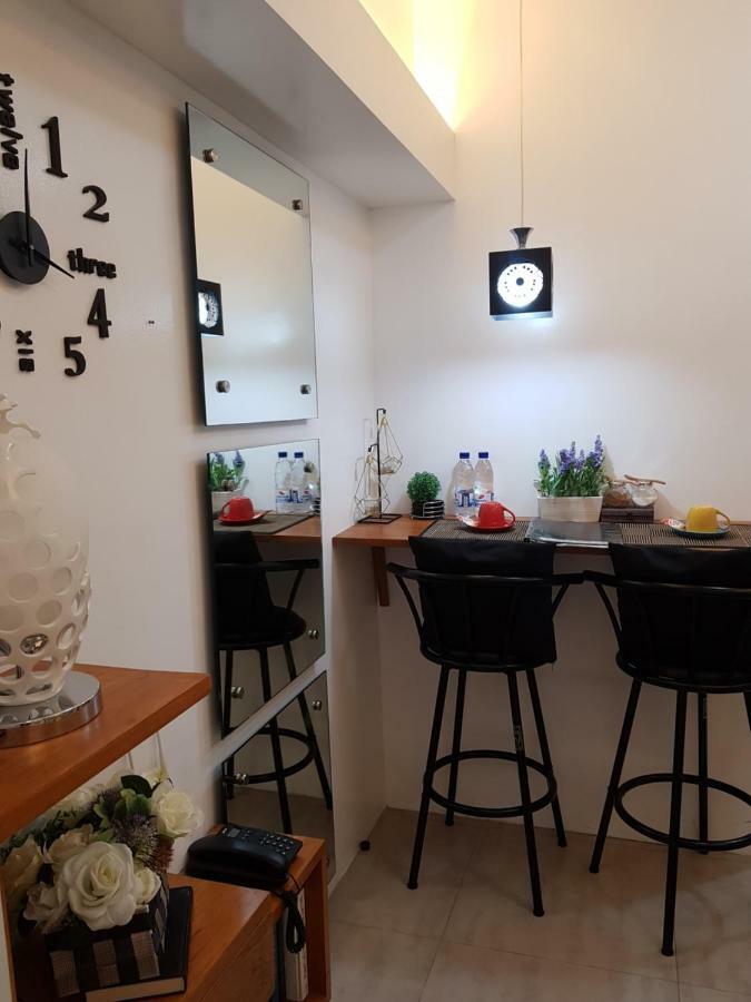 Cozy And Home Vacation Pad タガイタイ エクステリア 写真