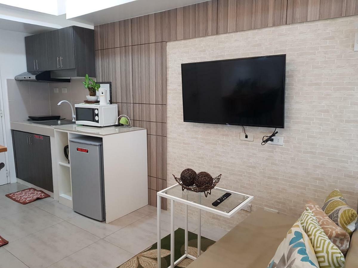 Cozy And Home Vacation Pad タガイタイ エクステリア 写真