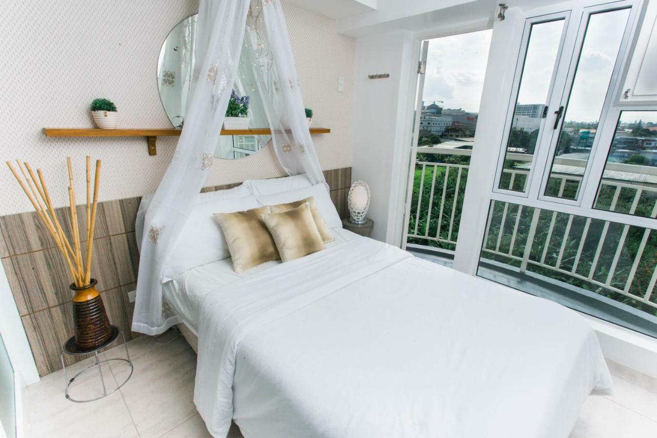 Cozy And Home Vacation Pad タガイタイ エクステリア 写真